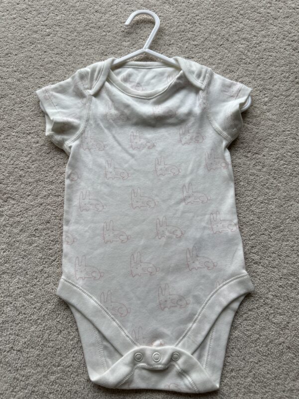 M&S S/S White Rabbit Print Bodysuit, 6-9M